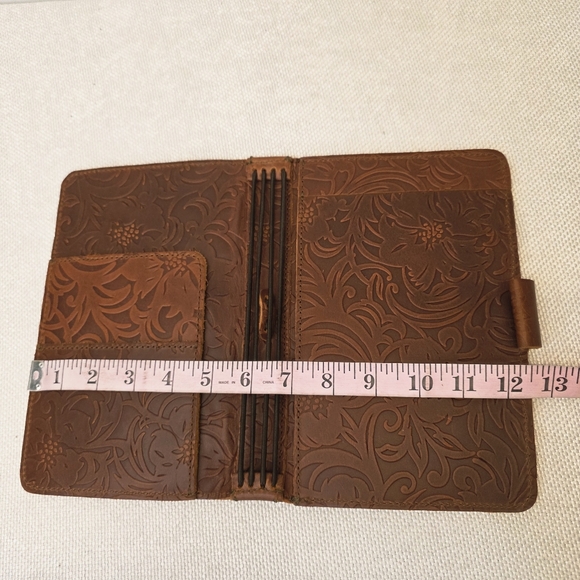 Planner Perfect B6 Leather Traveler’s Notebook – Floral Embossed Brown - Picture 10 of 11